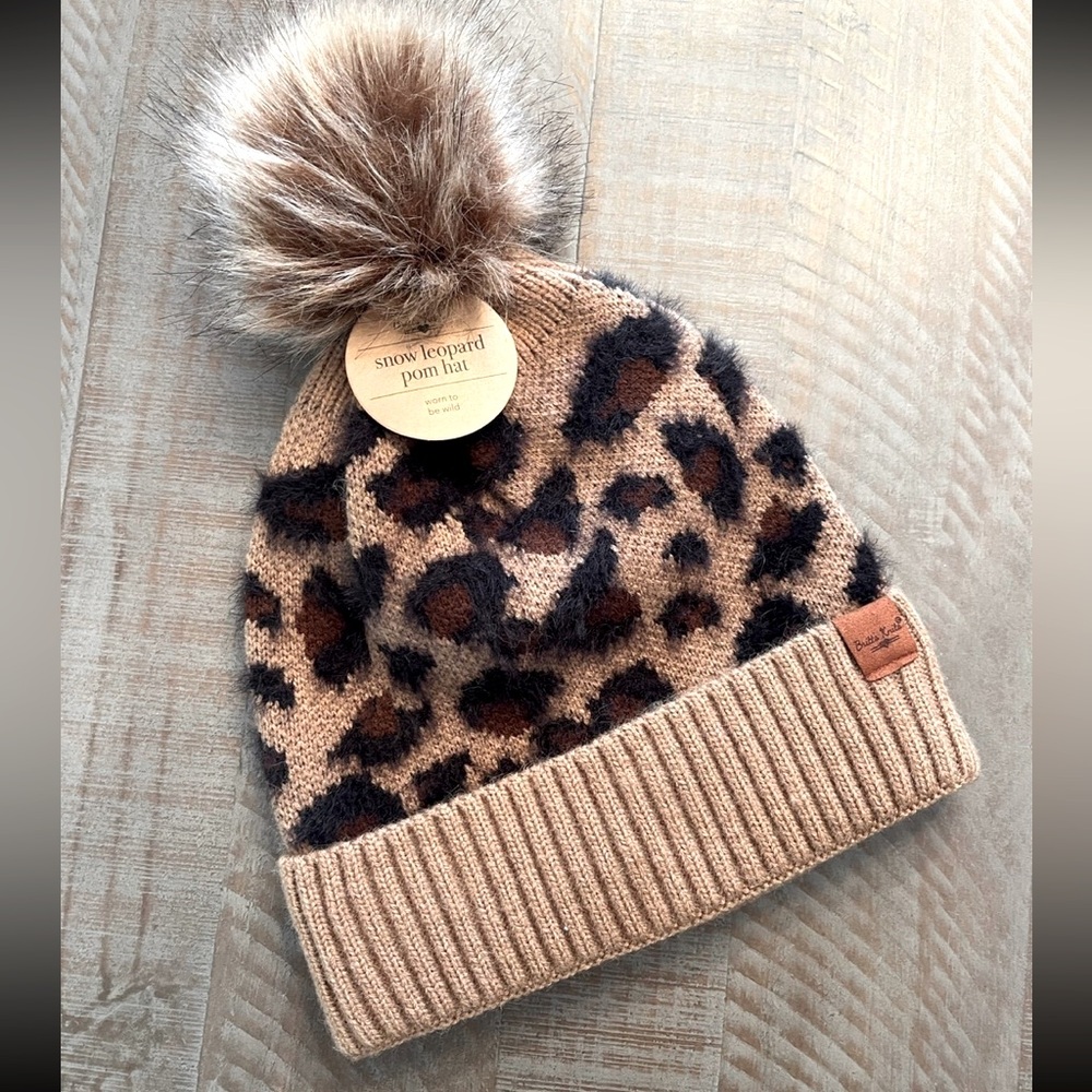 Britt’s Knitts Leopard Print Women’s Pom Hat-NEW!